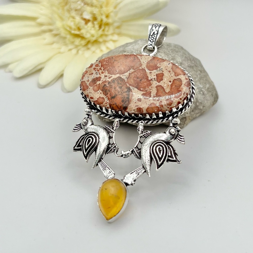 BIRD EYE JASPER PENDANT